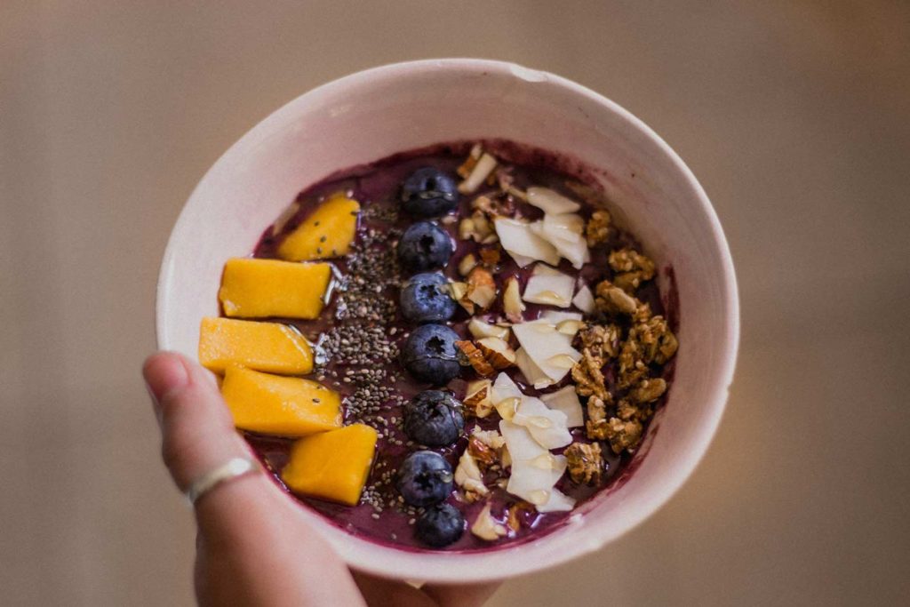 Acaíbowl zum Frühstück ist ideal. Man ist satt fühlt sich aber dennoch nicht voll.